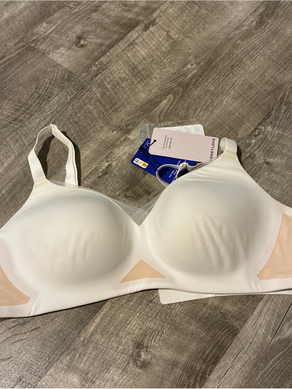 Honeylove Cross Over Wireless Women's Bra Size 36D NWT New White Tan